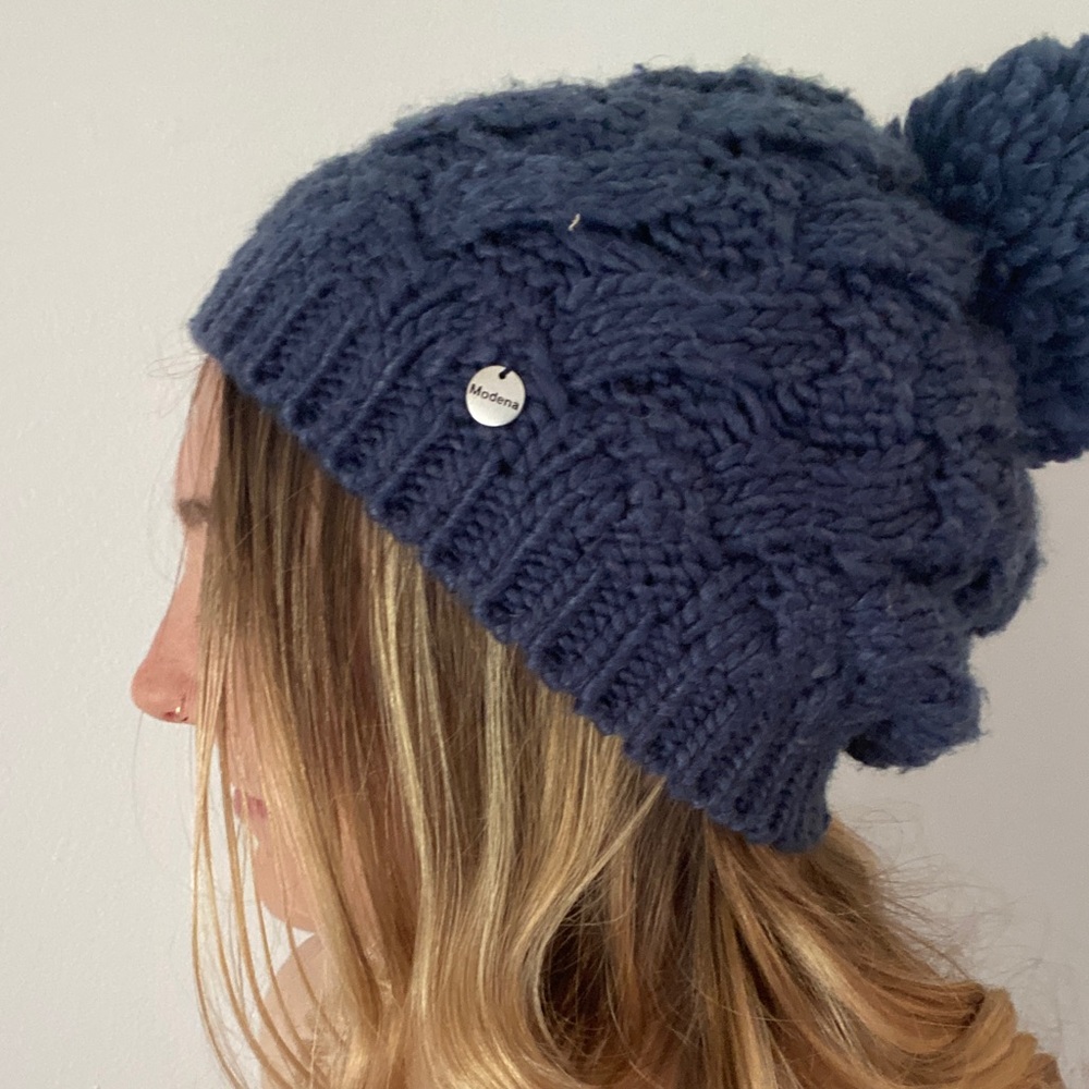 Cozy Blue Knit Pom-Pom Hat for Women